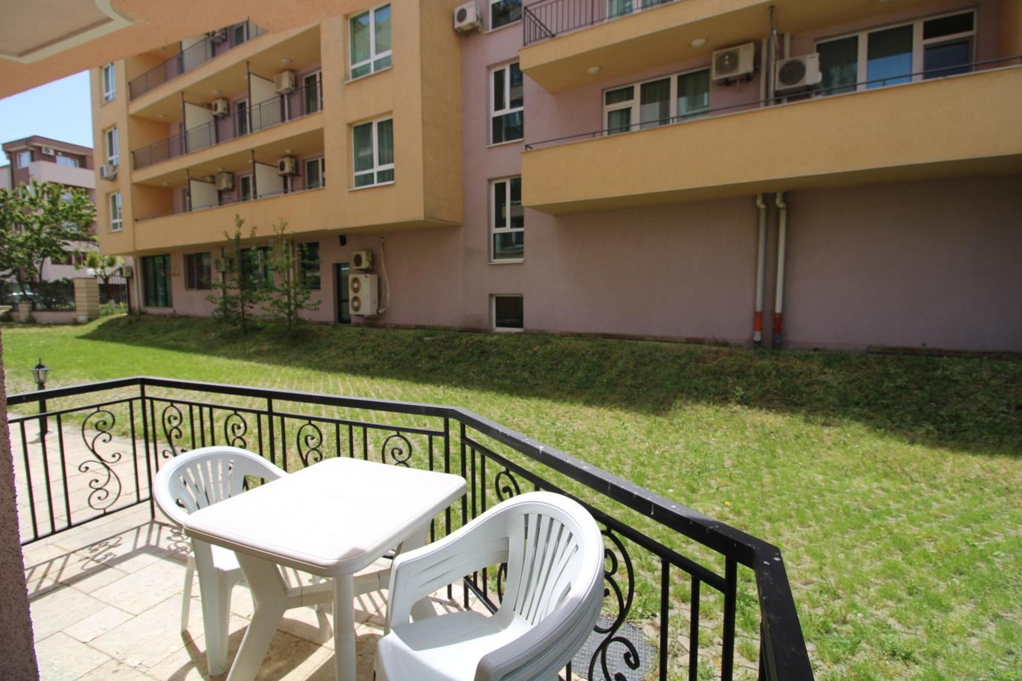 Menada Romance Marine Apartments Сонячний Берег Номер фото