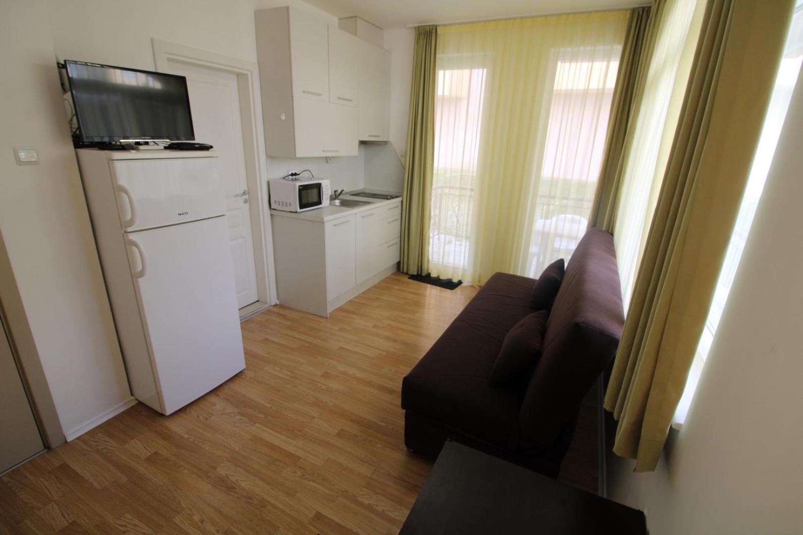 Menada Romance Marine Apartments Сонячний Берег Номер фото